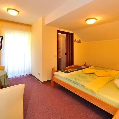 Gastehaus Nischelbitzer 4* Lendorf